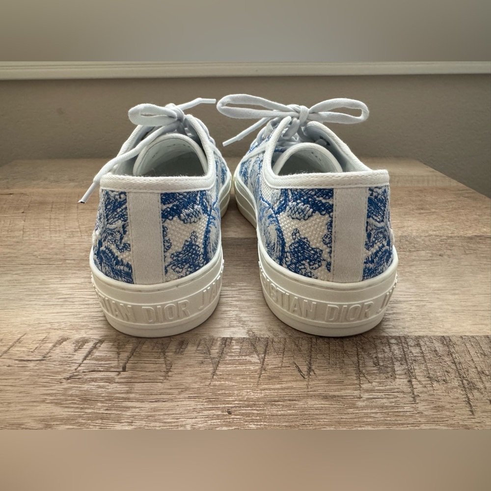 Dior Blue and White Walk’N’Dior Toile de Jouy Sneakers - 37.5 - Picture 7 of 9